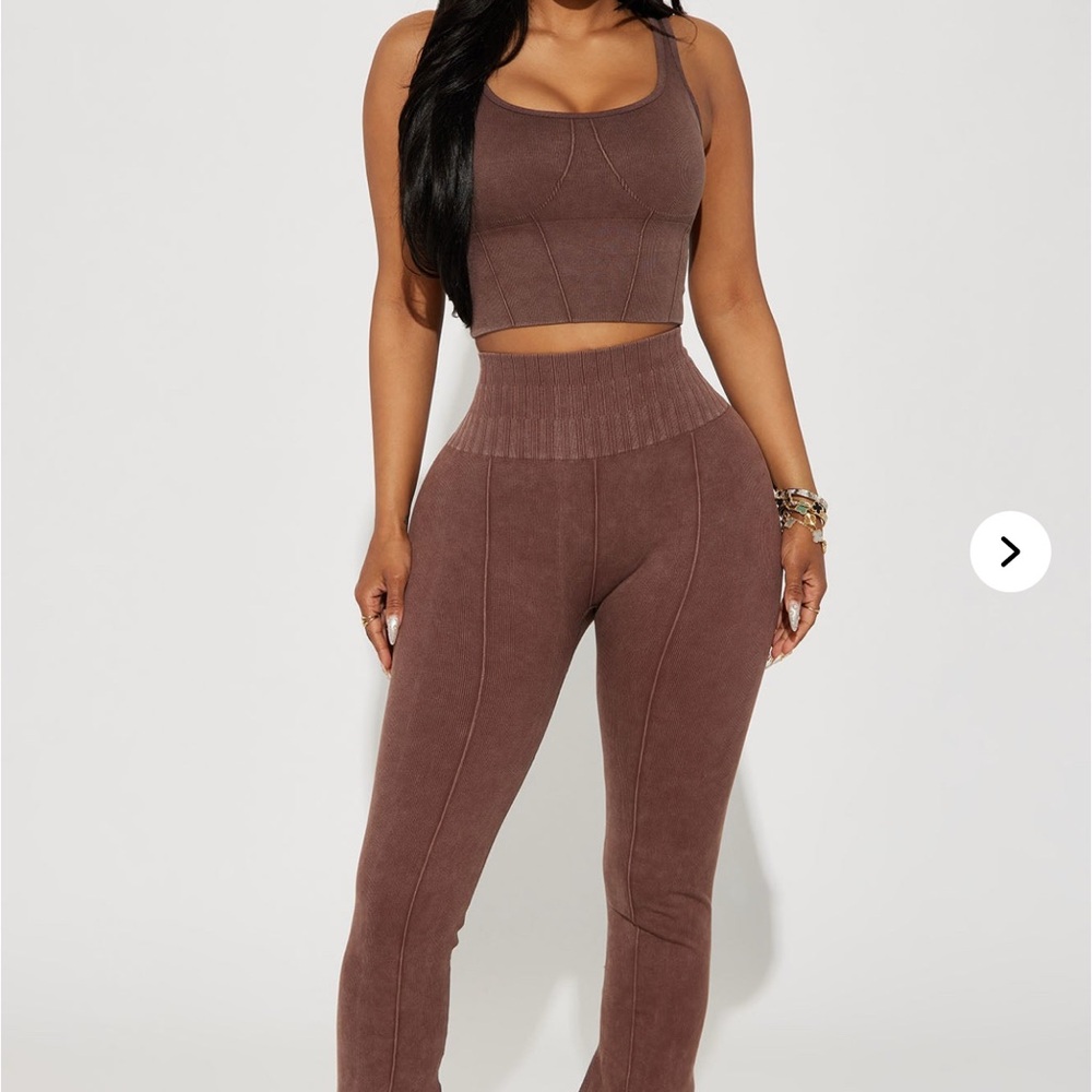 Brown sports bra with matching leggings